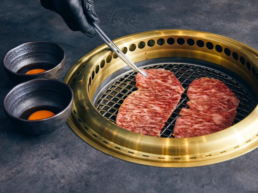BEEF YAKINIKU DINING YAKINIQUEST