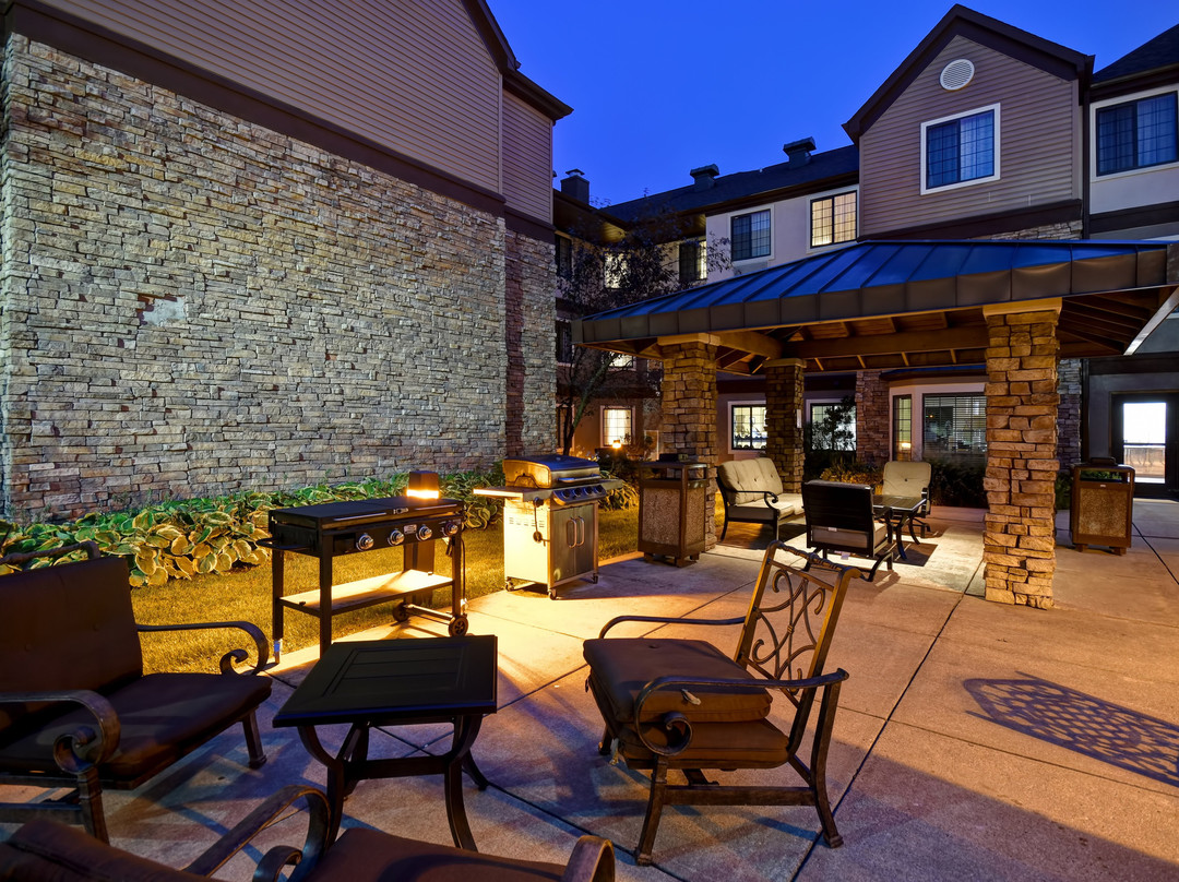 Staybridge Suites Grand Rapids - Airport by IHG主图