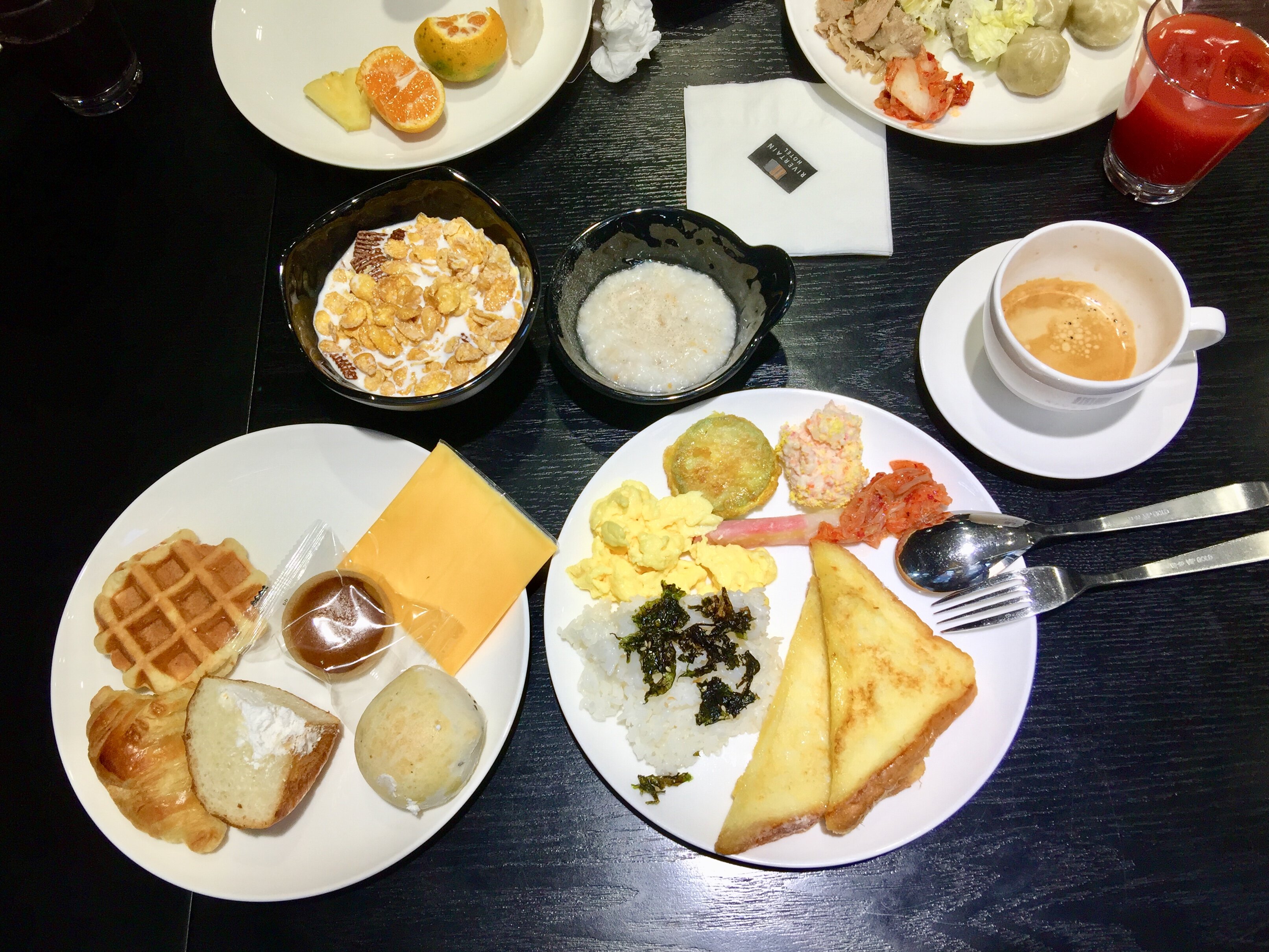 Rivertain Hotel - Gyeongju-餐饮