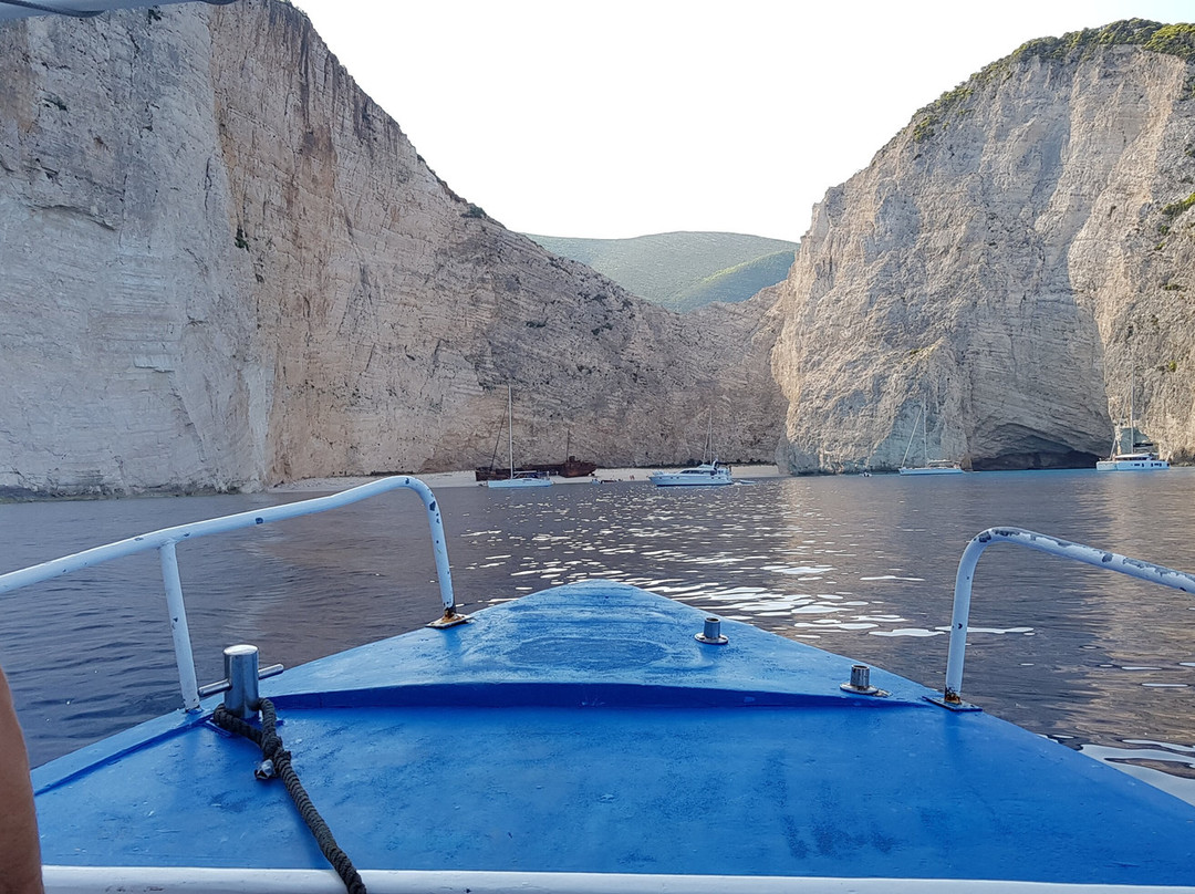 Vasilikos Beach-瓦西里科斯必去景点