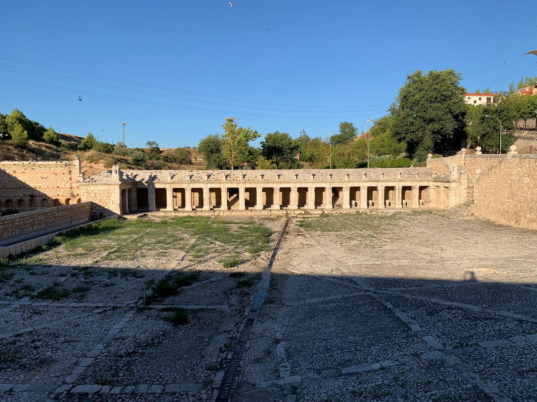 Fuente Grande de Ocana景点图片