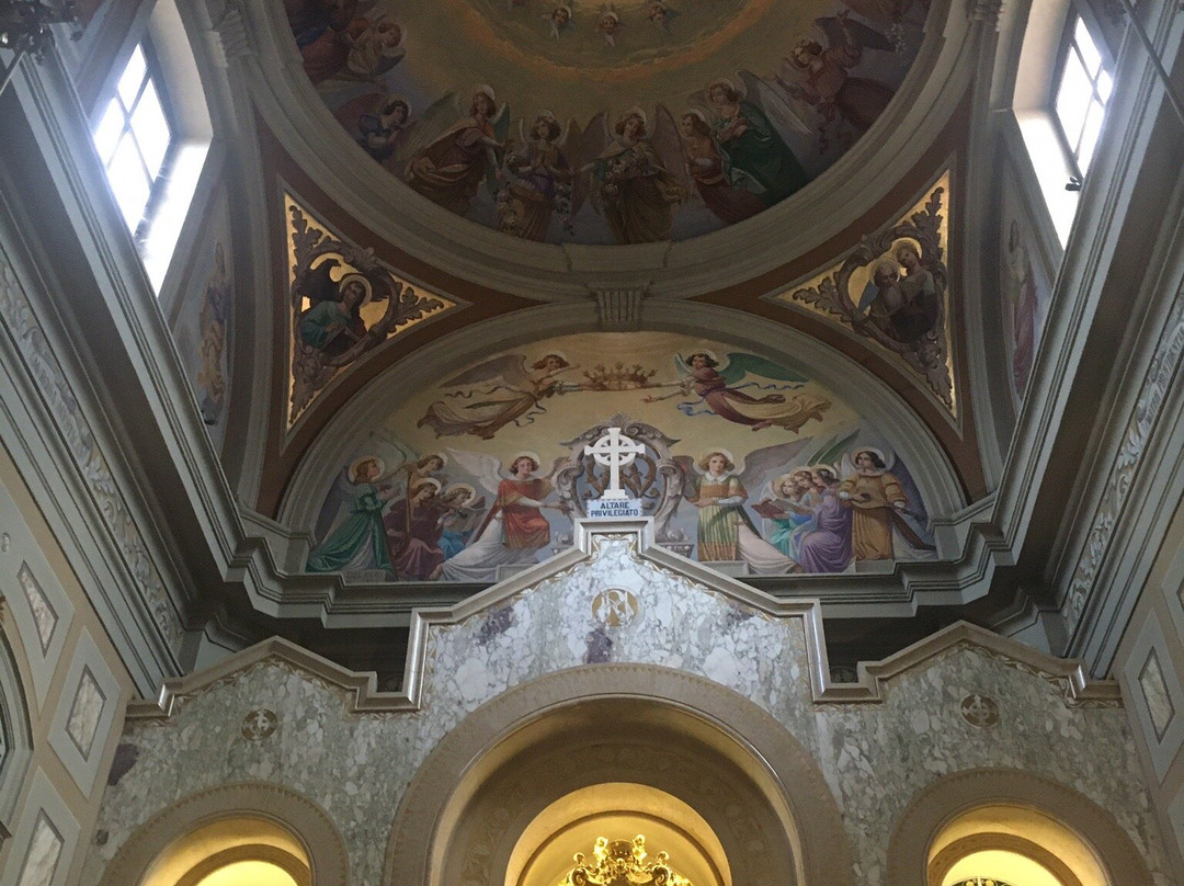 Santuario Maria Santissima Rosa Mistica-科尔蒙斯必去景点