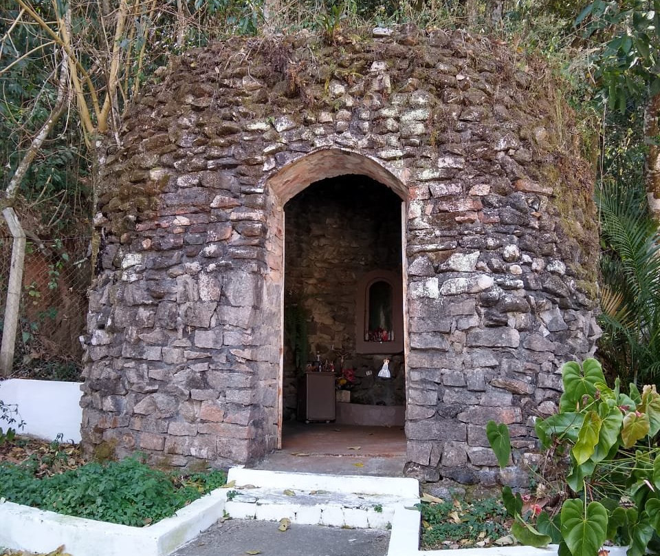 Gruta de Nossa Senhora de Fátima-阿瓜斯迪林多亚必去景点