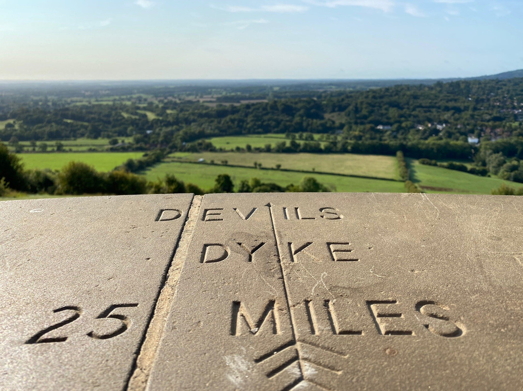 National Trust Box Hill Stepping Stones景点图片