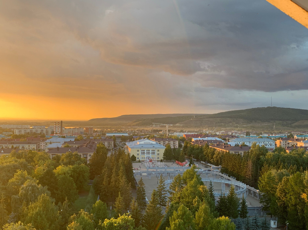 City Park of 60 Years Anniversary of Tatarstan Oil景点图片