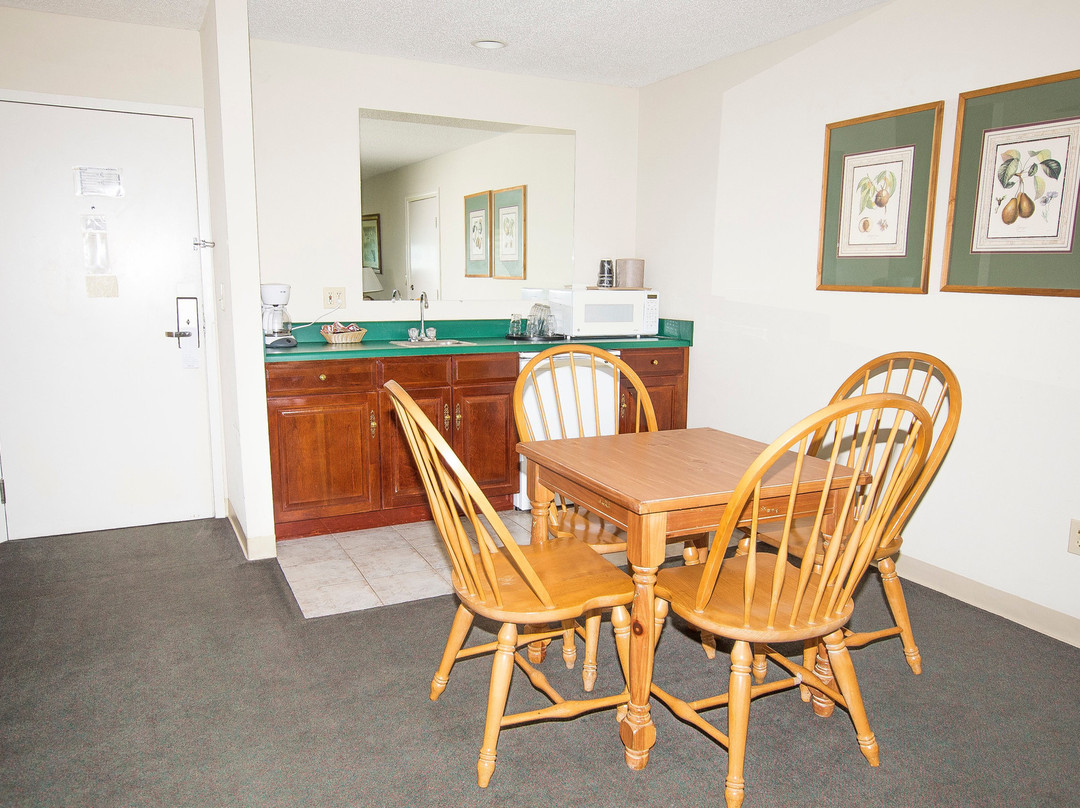 Lake Chatuge Lodge主图