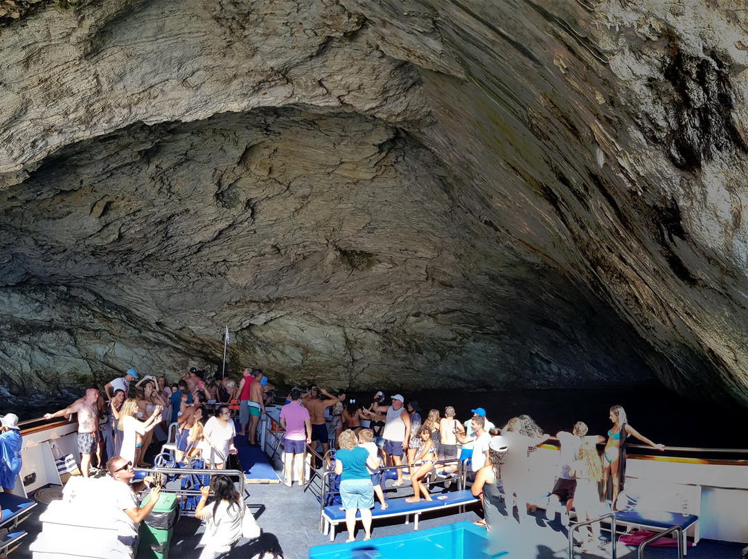 Papanikolis Cave-莱夫卡扎必去景点