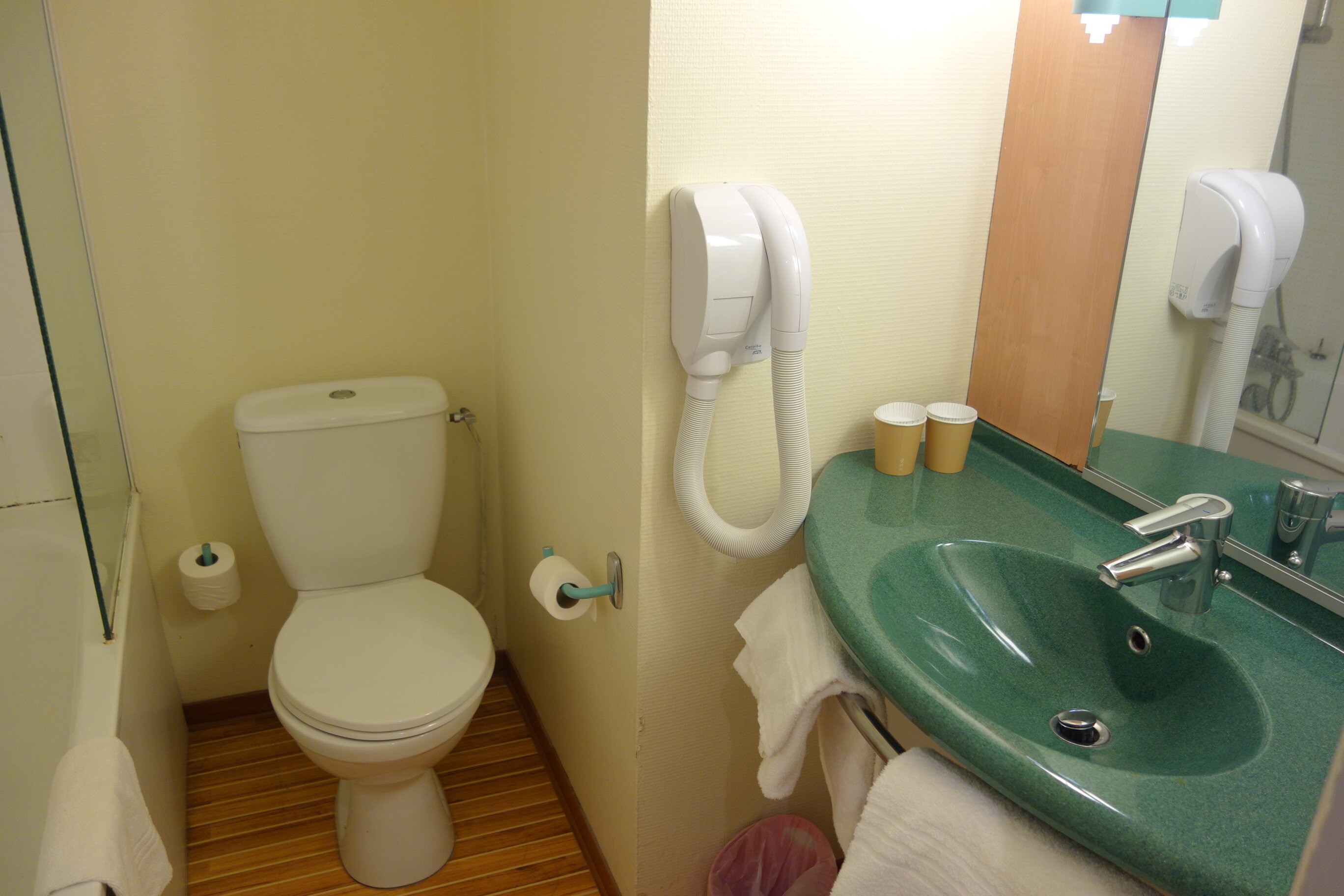 宜必思布里夫酒店-浴室