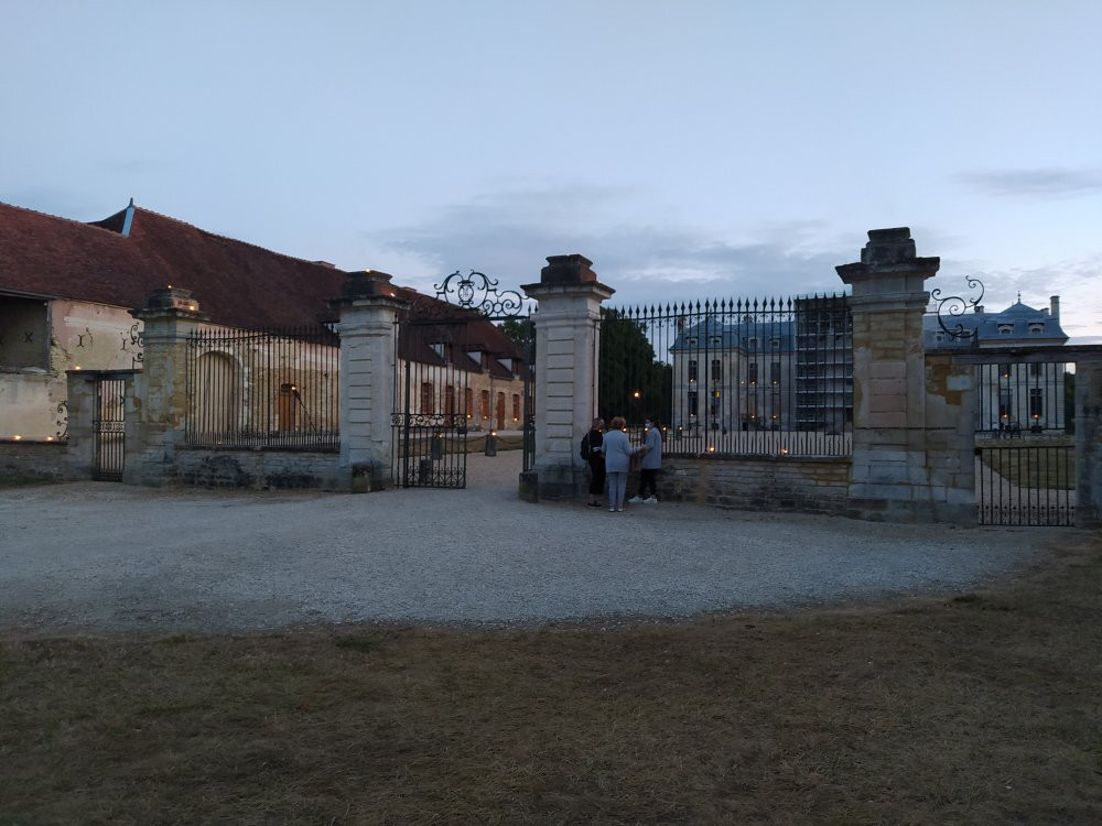 Château De Vaux-Foucheres必去景点