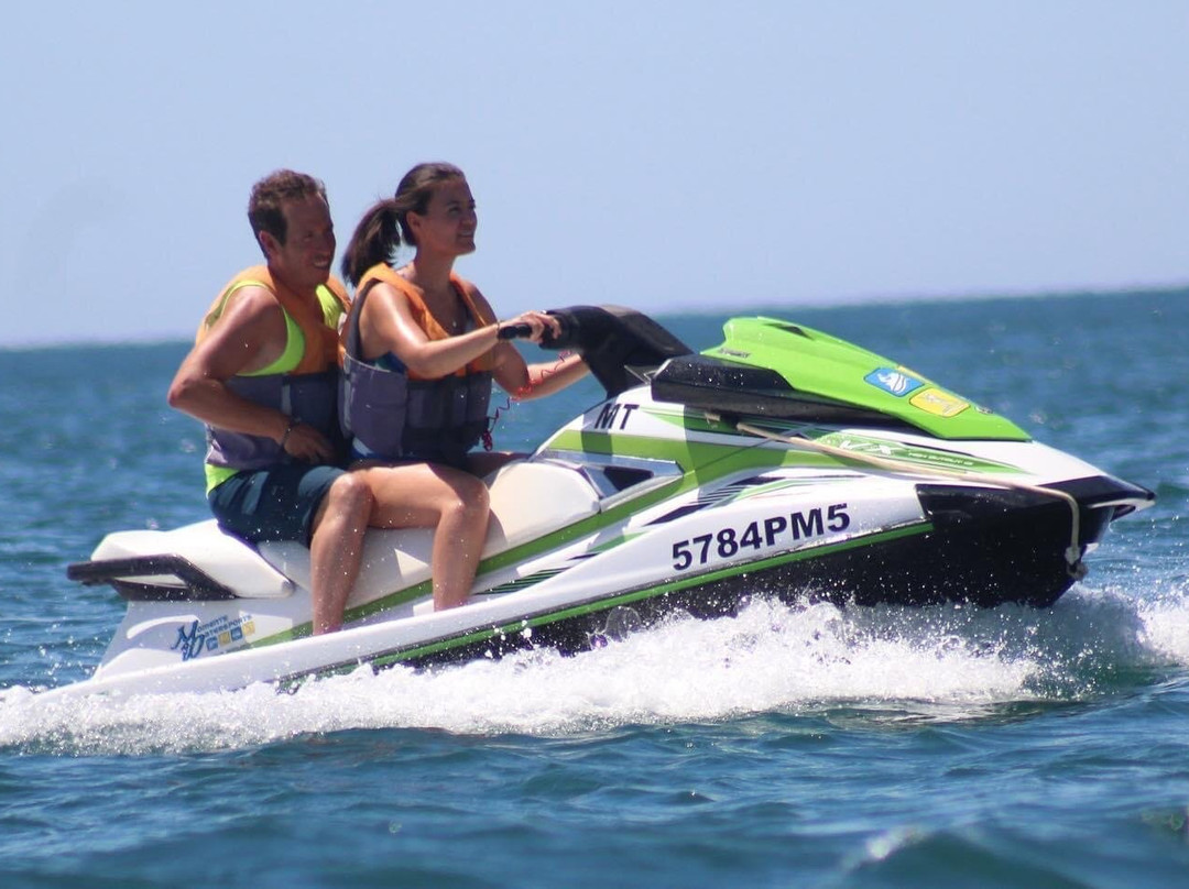 Moments Watersports-阿玛考德佩拉必去景点