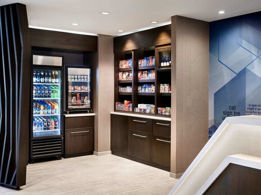 Springhill Suites By Marriott Springfield North主图