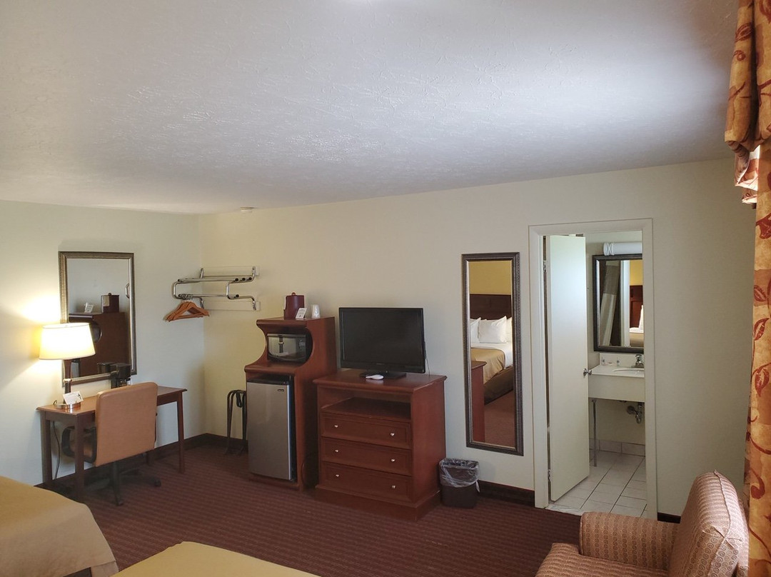 Budget Inn Farmington主图