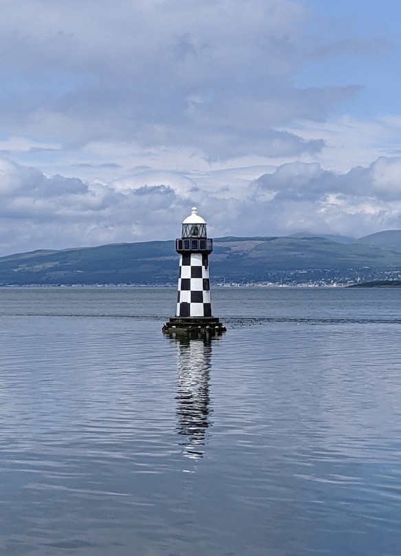 Lighthouse Island景点图片