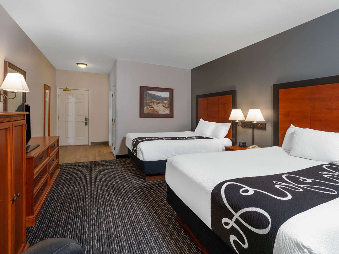 La Quinta Inn & Suites by Wyndham Rifle主图