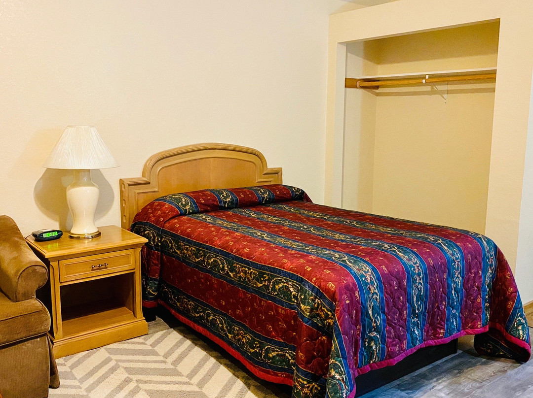 Brush Country Lodge主图