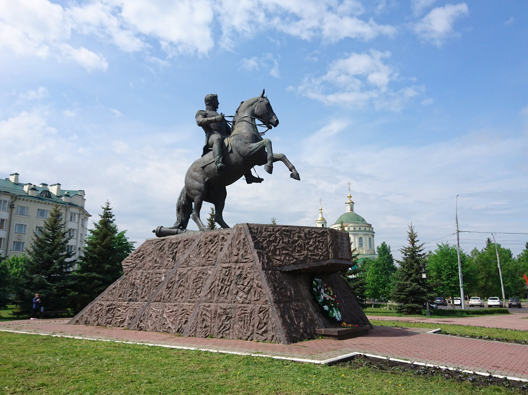 Monument Aleksei Petrovich Yermolov景点图片