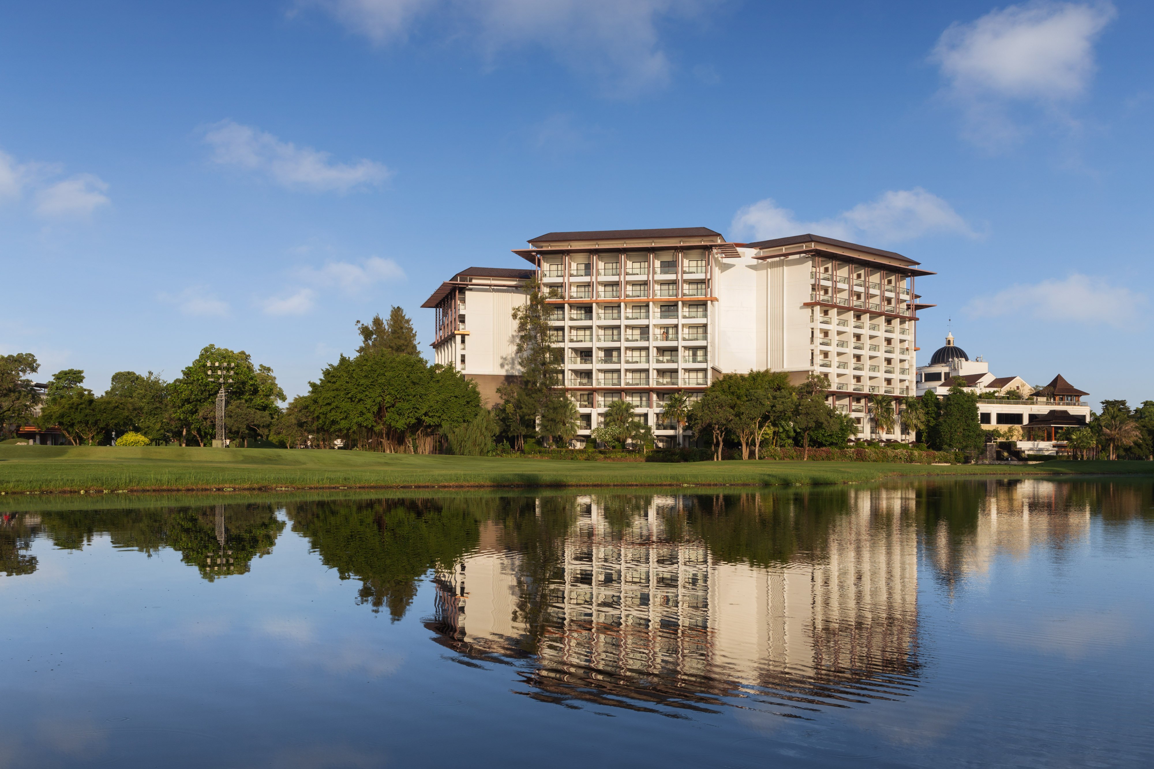 曼谷素旺那普艾美高尔夫水疗度假酒店-官方