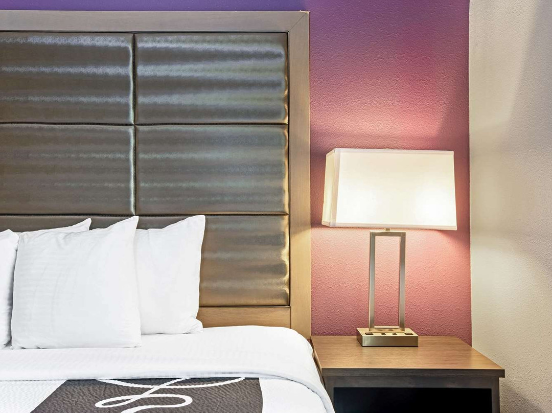 La Quinta Inn & Suites by Wyndham Kearney主图