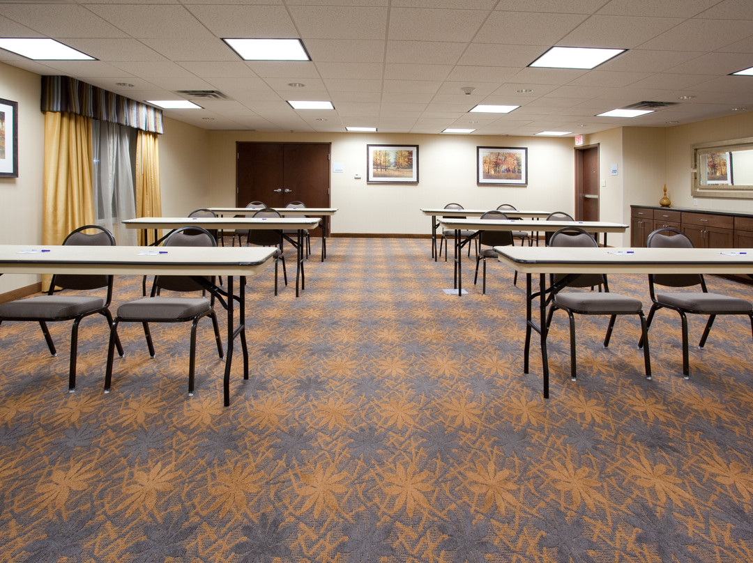 Holiday Inn Express & Suites Lamar by IHG主图