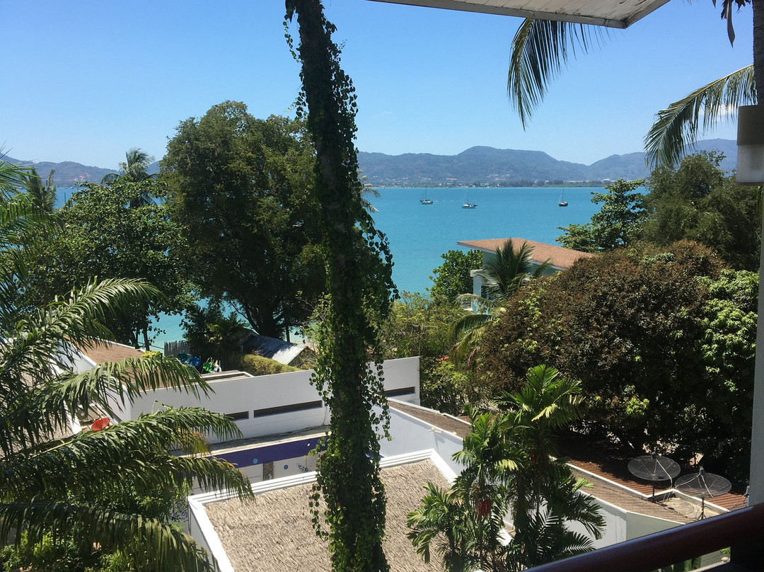 云19海滩度假酒店主图