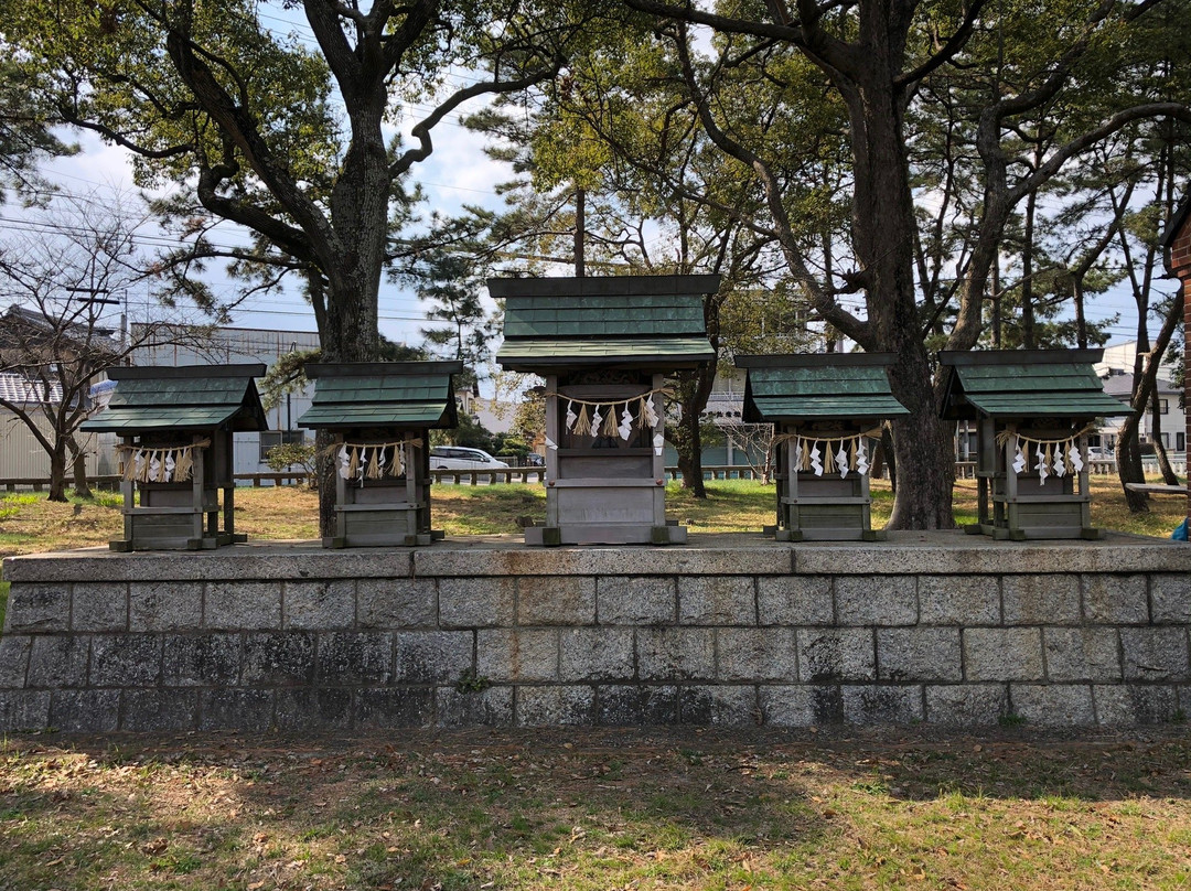Toyoishi Shrine景点图片
