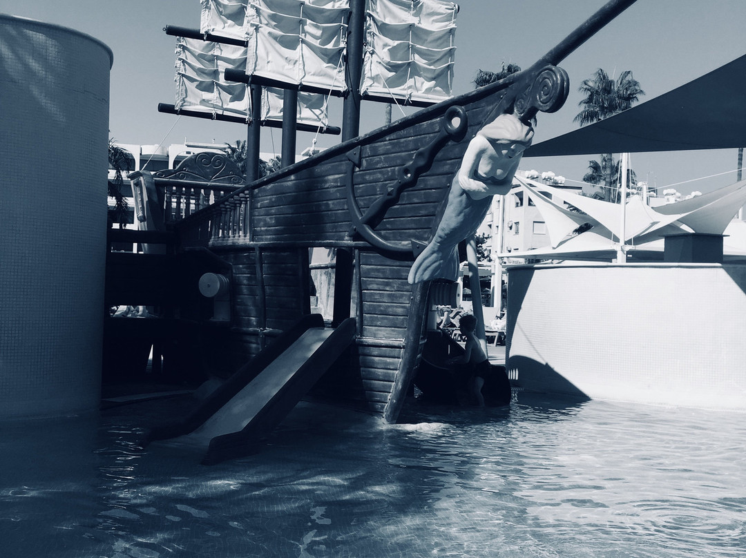 Atlantica Oasis Hotel主图