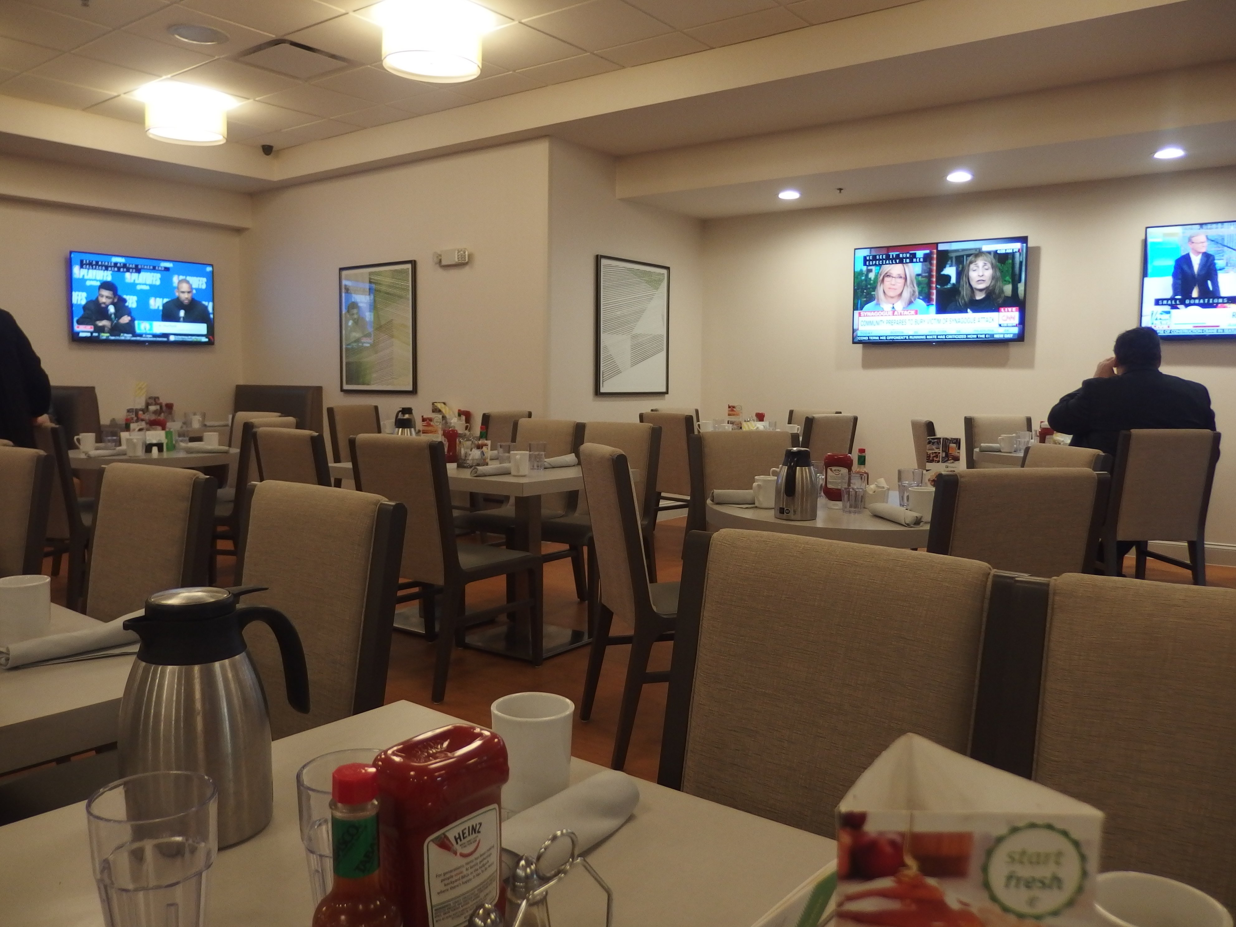 Holiday Inn & Suites Rochester - Marketplace-餐饮