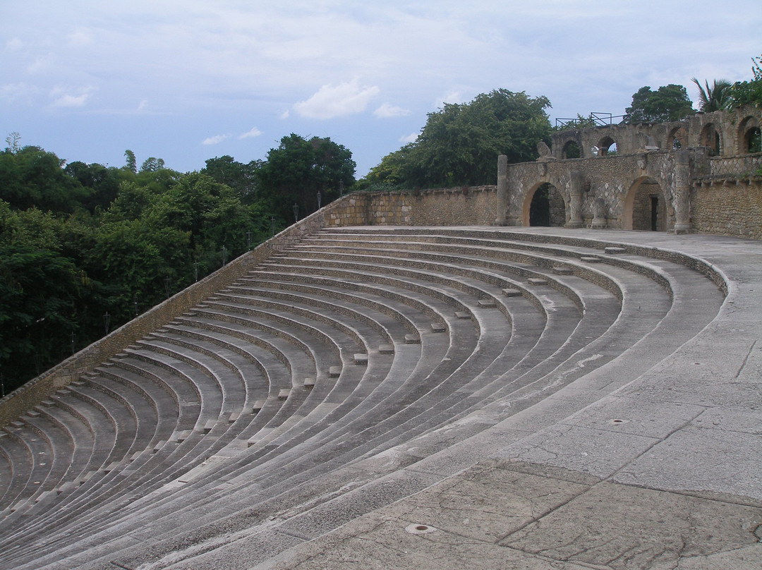 Altos de Chavon Amphitheater景点图片