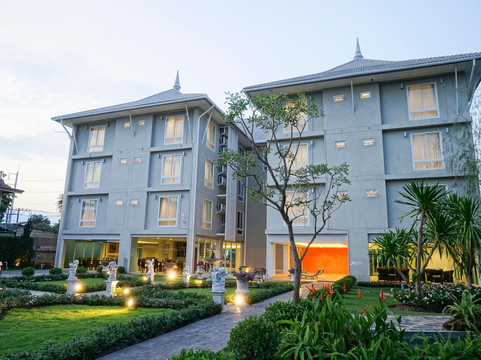 Nantra Chiangmai Riverfront Hotel主图