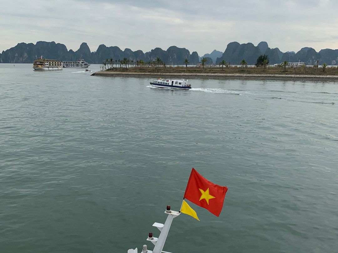 Halong Bay Aclass Cruises-下龙湾必去景点