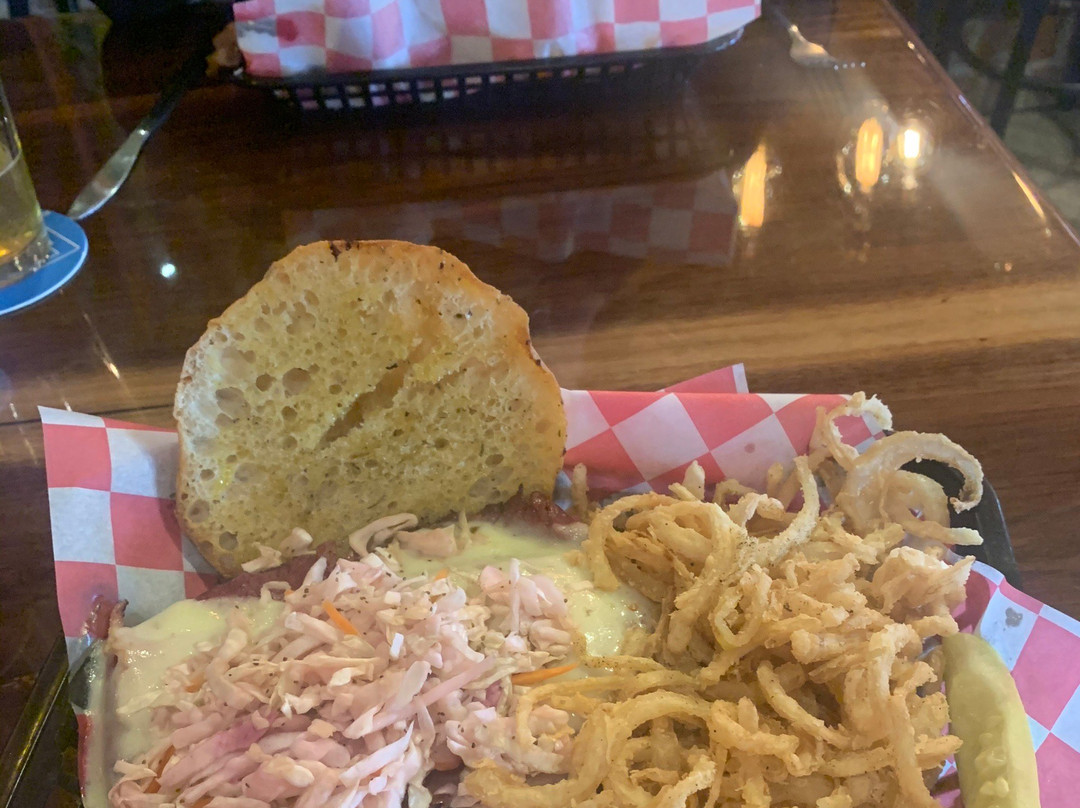 Undercliff Grill & Bar-乔普林必去景点