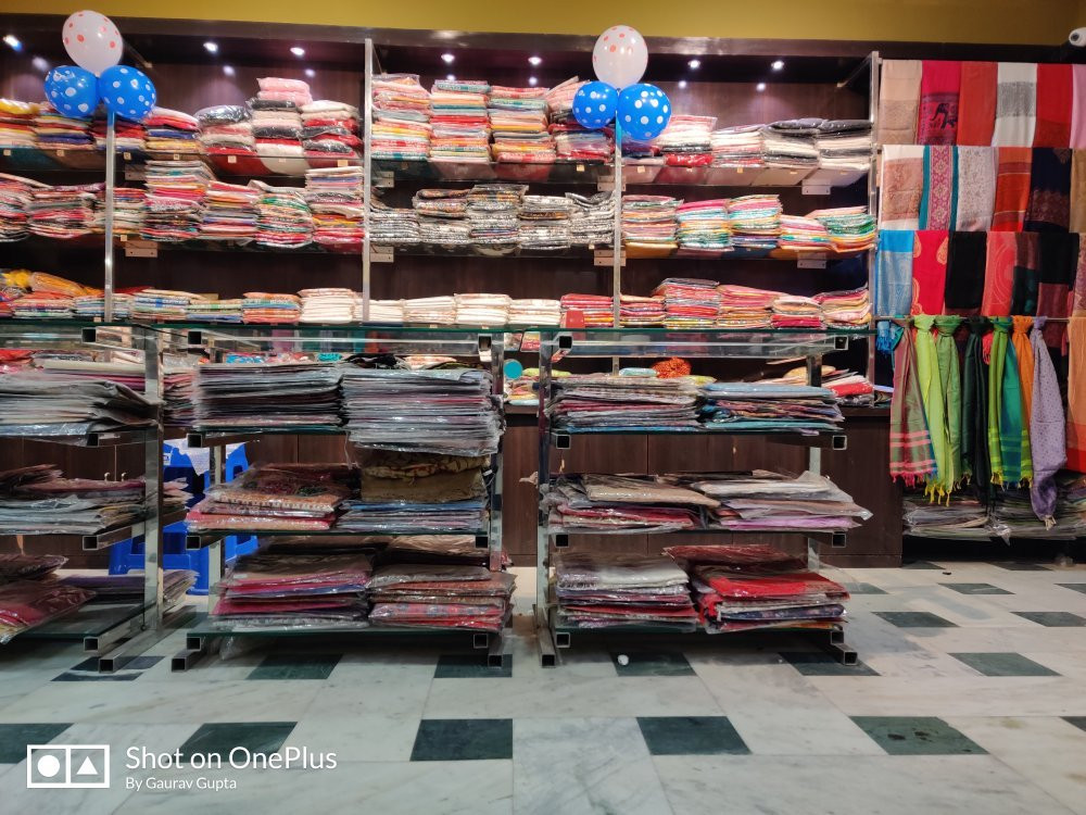 Rajrani Souvenir Store景点图片
