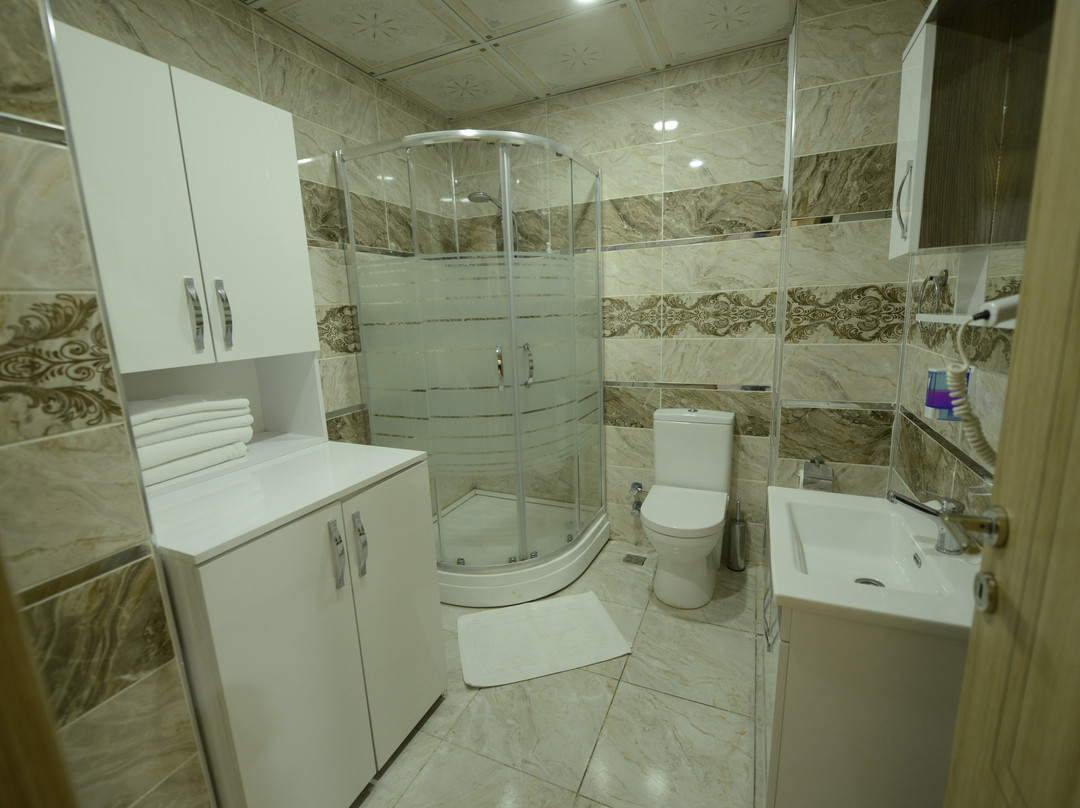 Corner Hotel Van主图