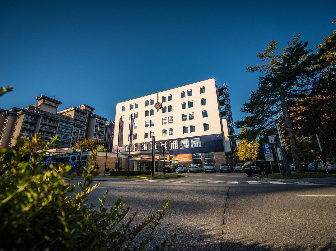 Hotel Paka主图