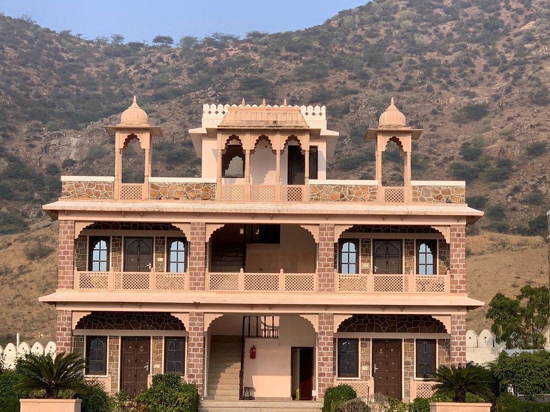 班瓦尔辛格宫酒店主图