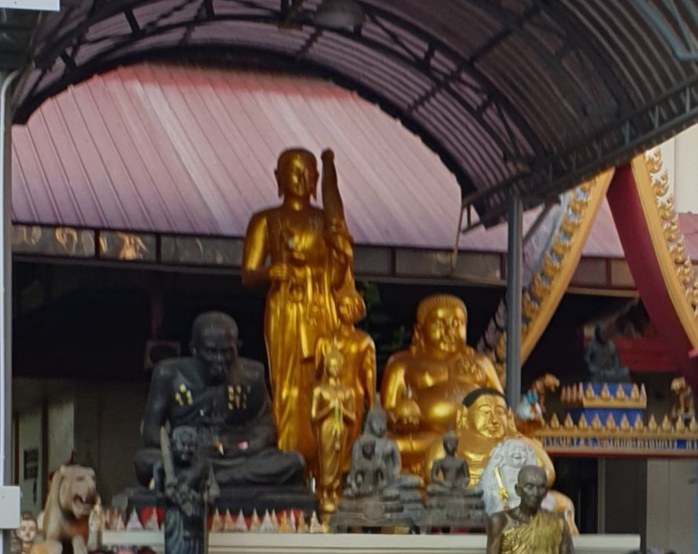 Wat Bang Phra  Temple-那空猜是必去景点