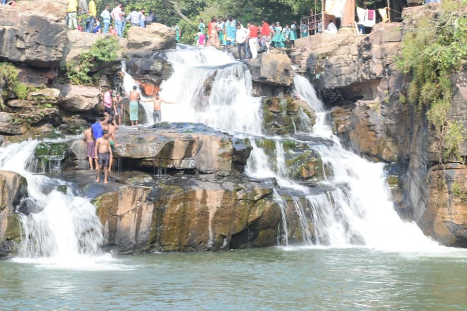 Koiliguhar Waterfall景点图片