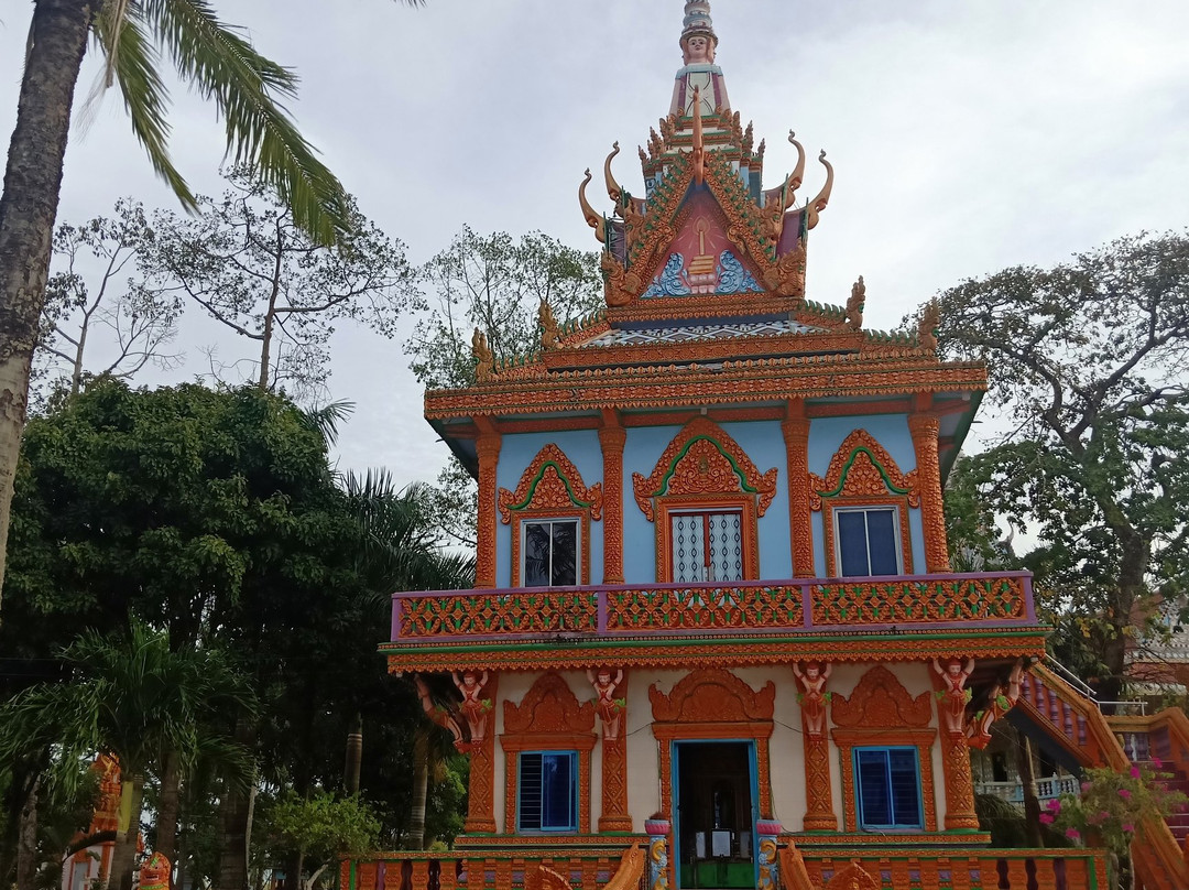 Sa Lon Pagoda-朔庄必去景点