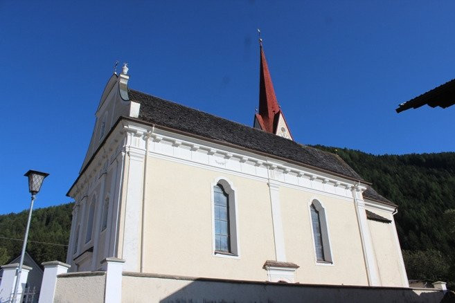 Chiesa Parrochiale di San Giovanni Evangelista Apostolo景点图片
