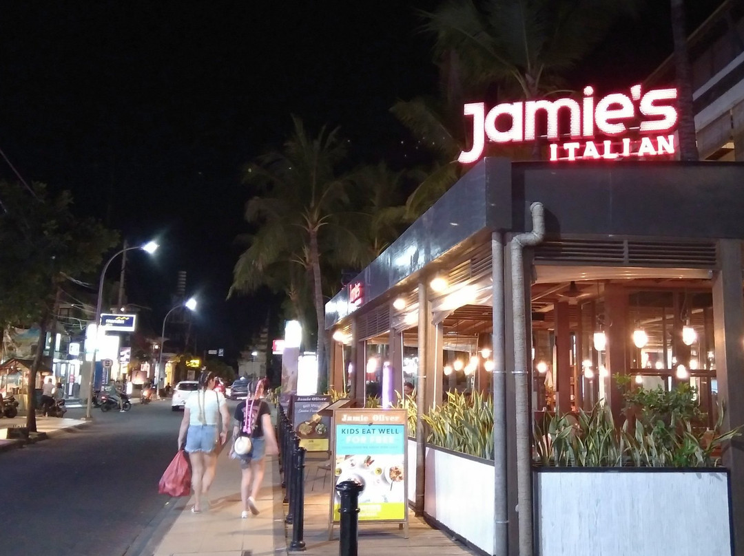 库塔广场-库塔必去景点