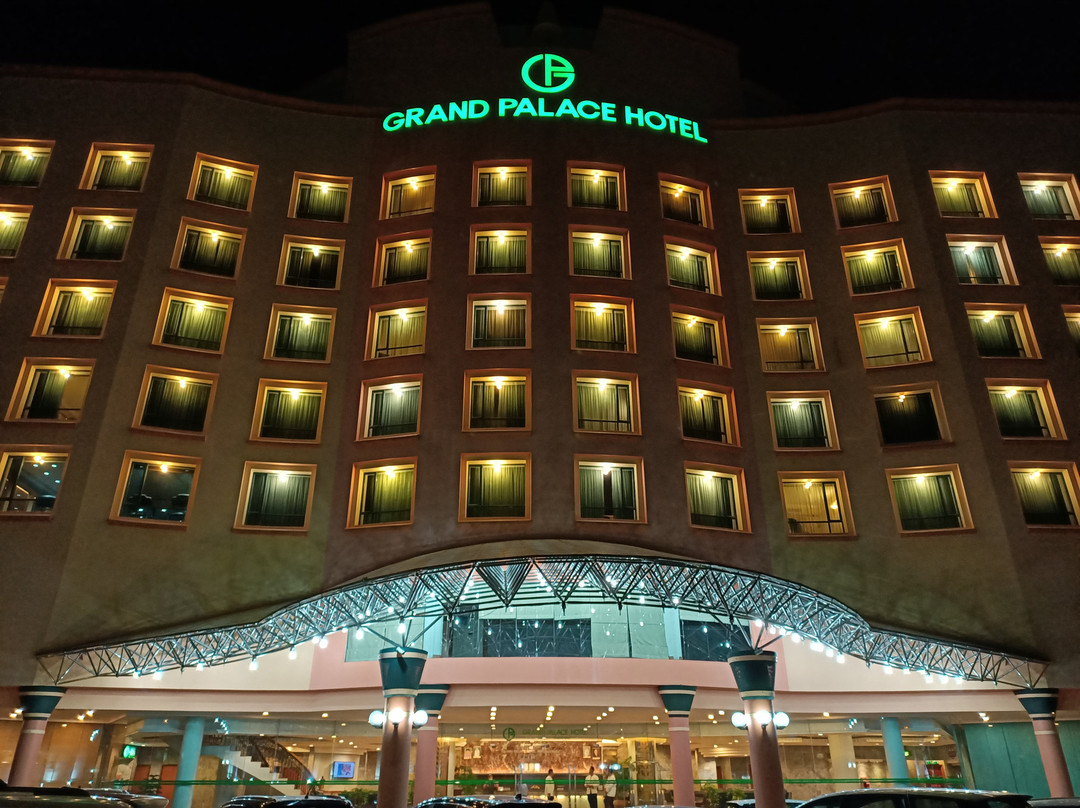 大皇宫酒店主图