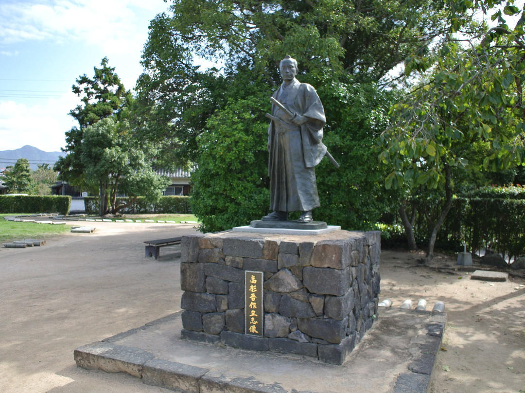Takasugi Shinsaku Statnding Statue-萩市必去景点