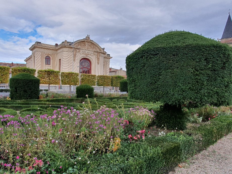 Le Jardin de L'évêché景点图片