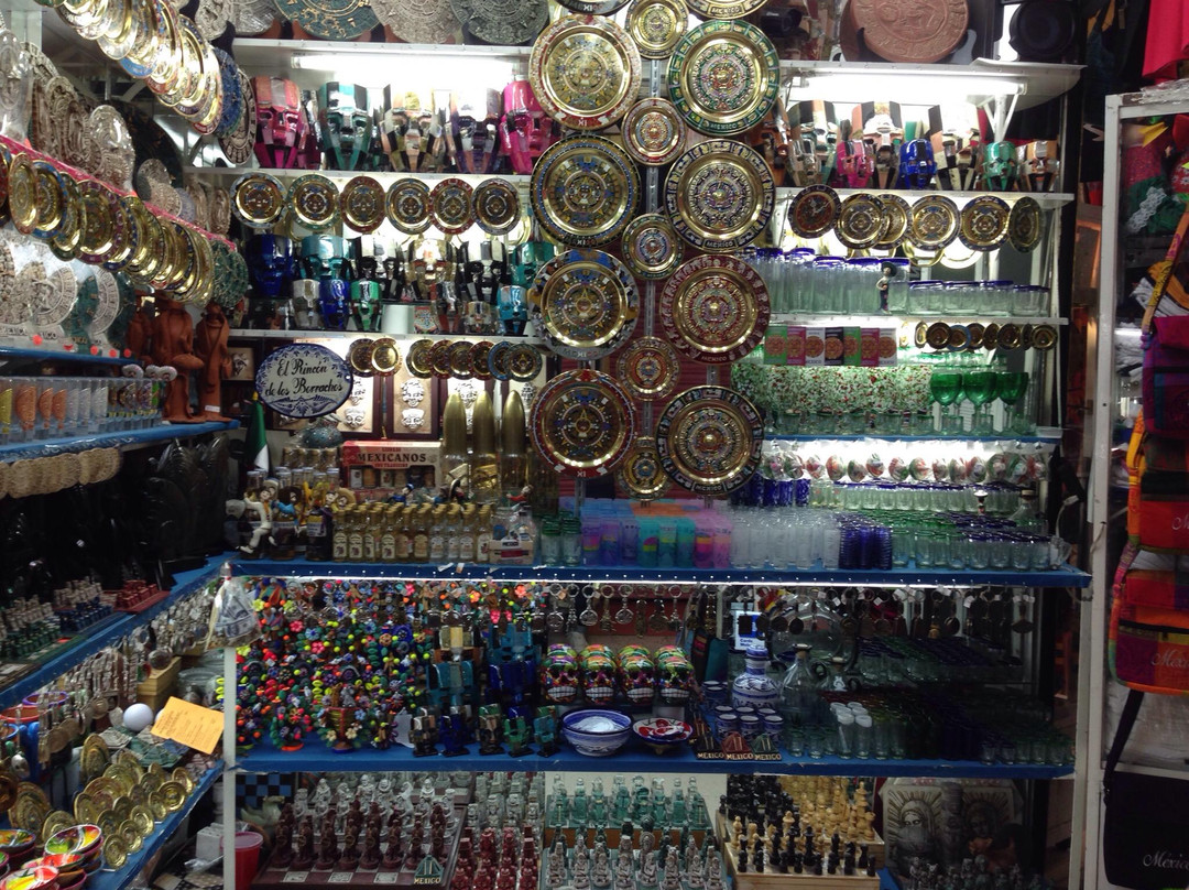 Mercado de Artesanias Zona Rosa-墨西哥城必去景点