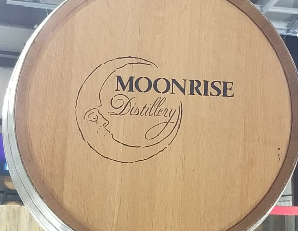 Moonrise Distillery景点图片