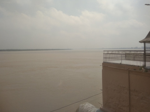 阿尔卡酒店主图