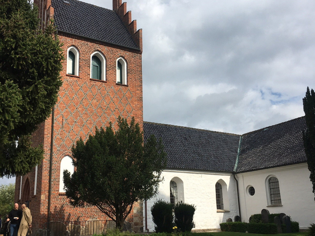 Asminderod Church景点图片