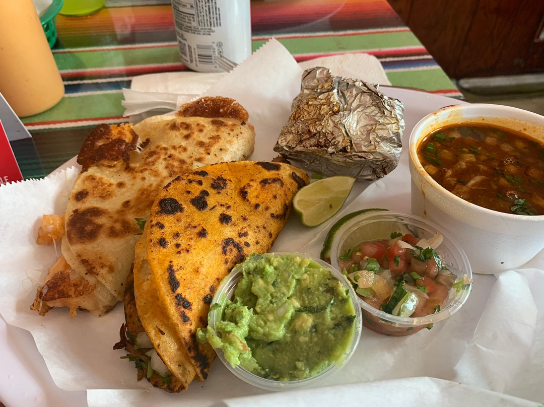 Tacos El Patrón & Bar