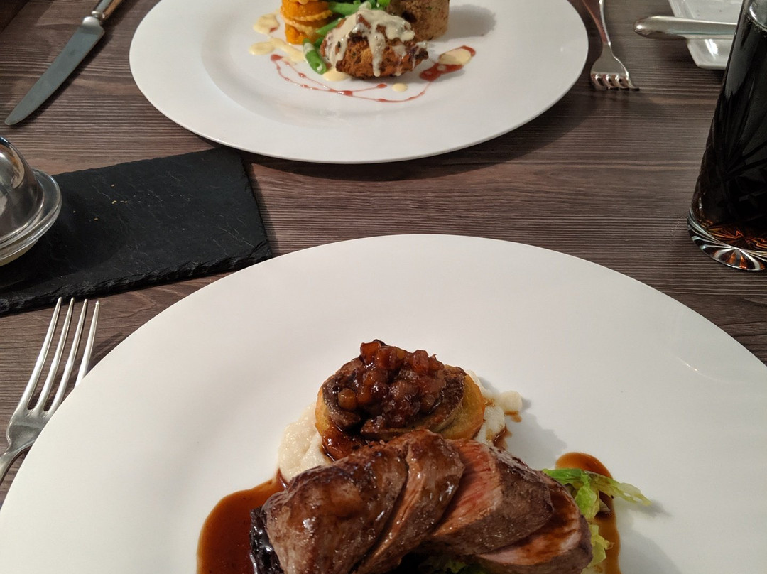 Magpies Restaurant with Rooms主图