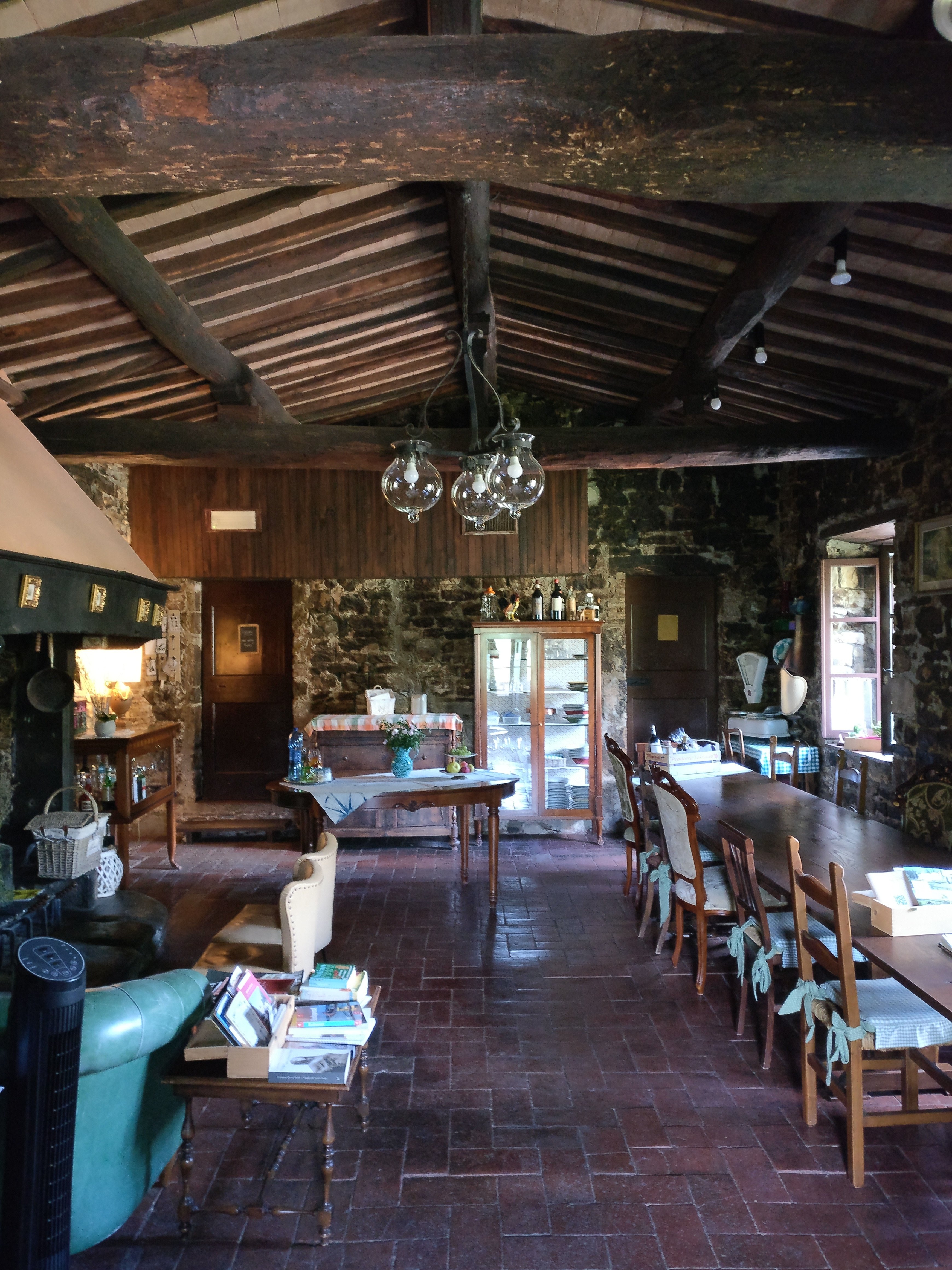 Podere Terreno Alla Via Della Volpaia-餐饮